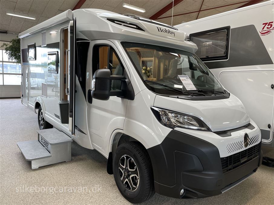 Hobby Ontour C 700 GQ aut.